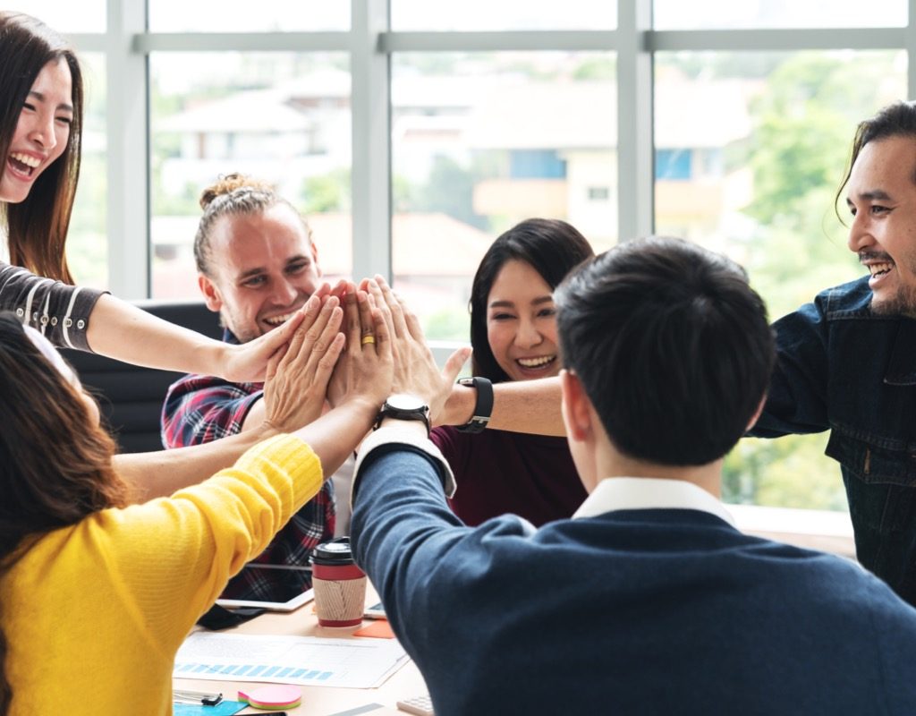 How to Avoid Making a Speech and Body-language Faux Pas That May Harm a Global Business Relationship